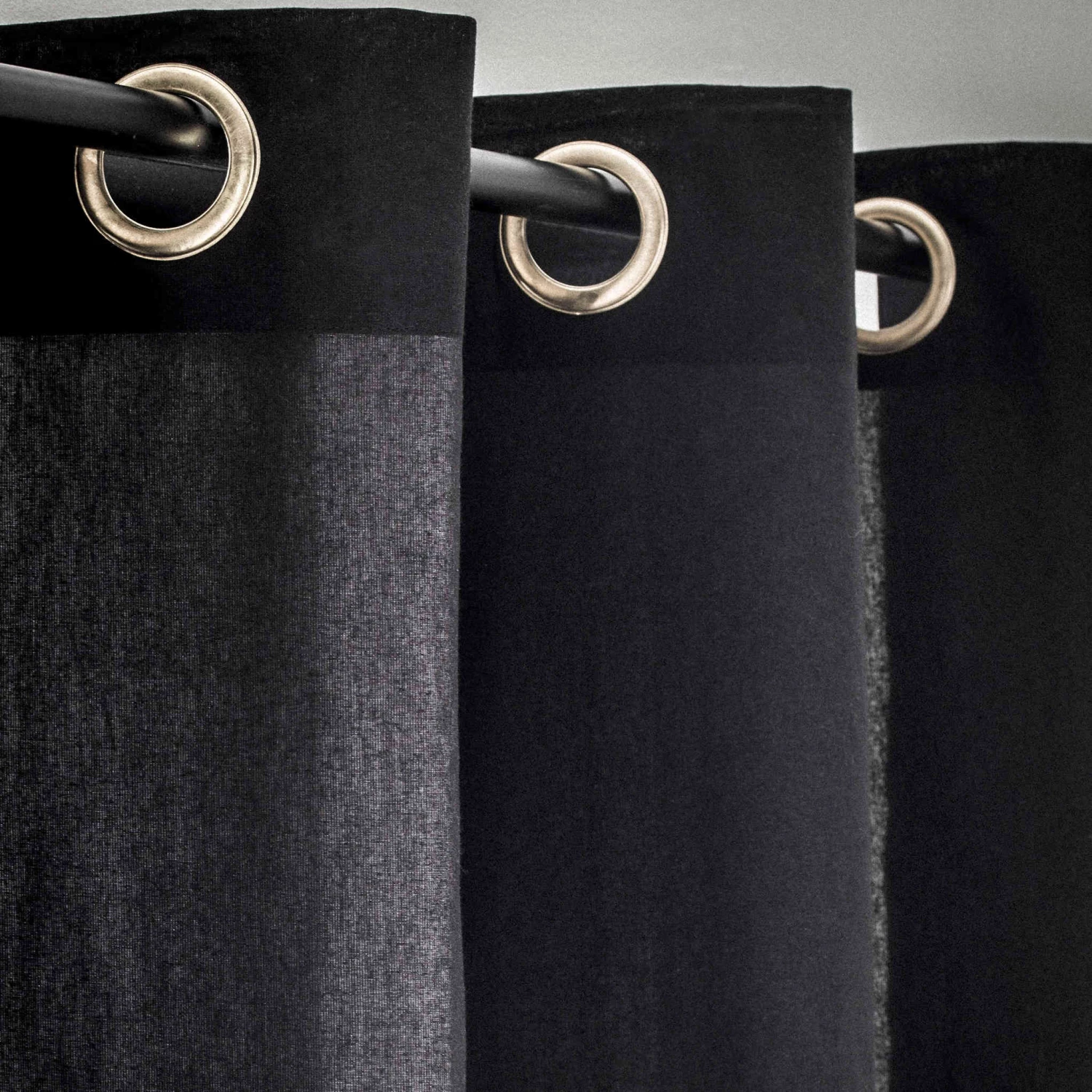 Rideau à œillets Today Gold Is Black 140x240 4 Rideau à œillets Today Gold Is Black 140x240 – Image 2