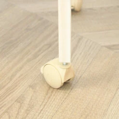 Berceau Bois Massif Verni Avec Roues Et Matelas 80x40 15 Berceau Bois Massif Verni Avec Roues Et Matelas 80x40 -Doublures De Lit Soldes 2024 berceau bois massif zoom 3