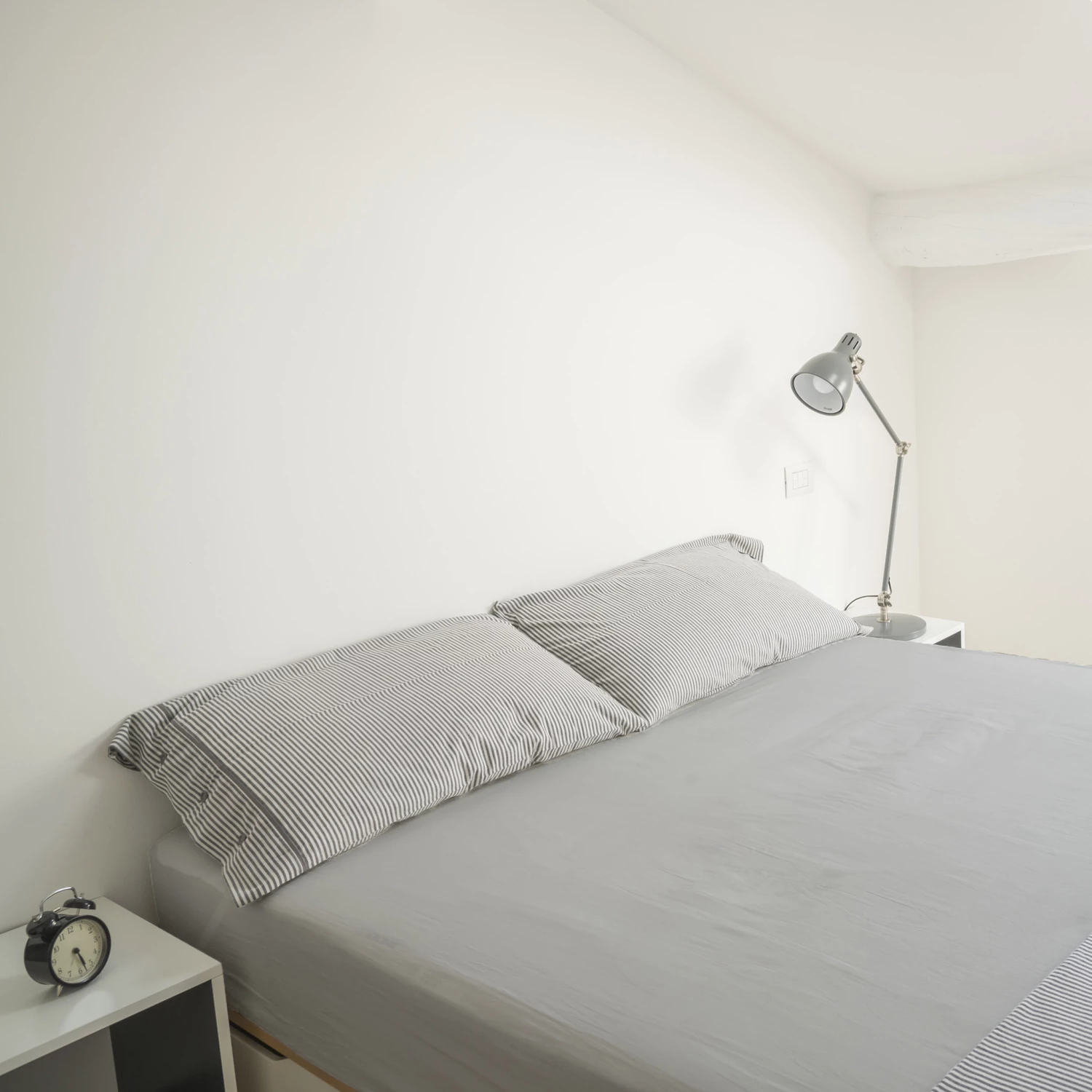 Drap Housse Gris Mastic 100% Coton Bonnet 30 Cm 5 Drap Housse Gris Mastic 100% Coton Bonnet 30 Cm – Image 3