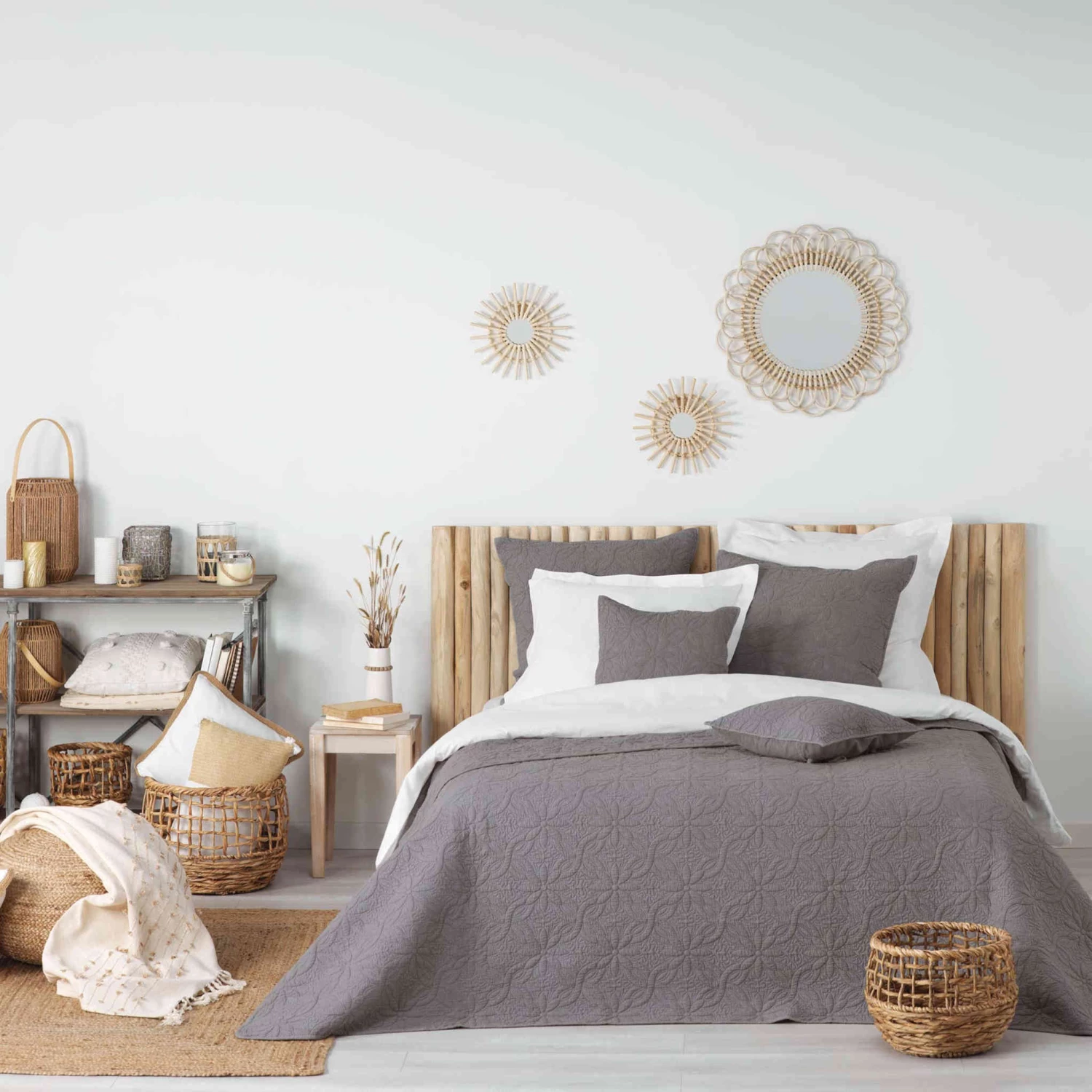 Couvre-lit Microfibre Lavée Matelassé Florette 240x220 Cm 3 Couvre-lit Microfibre Lavée Matelassé Florette 240x220 Cm