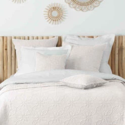 Couvre-lit Microfibre Lavée Matelassé Florette 240x220 Cm 18 Couvre-lit Microfibre Lavée Matelassé Florette 240x220 Cm -Doublures De Lit Soldes 2024 couvre lit florette blanc zoom