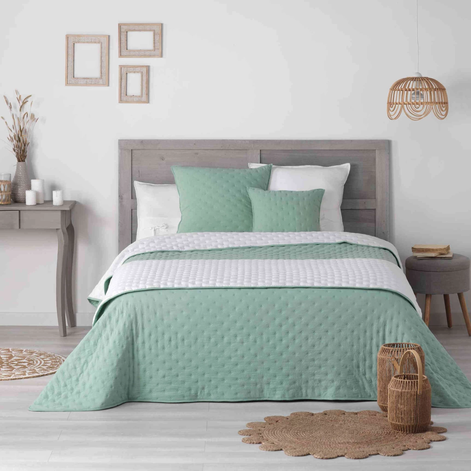 Couvre-lit Microfibre Matelassé Mellow Chic Menthe Et Blanc 3 Couvre-lit Microfibre Matelassé Mellow Chic Menthe Et Blanc