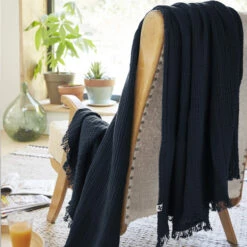 Plaid Gaze De Coton à Franges Marine 10 Plaid Gaze De Coton à Franges Marine -Doublures De Lit Soldes 2024 gaia bleumarine amb 2 plaid