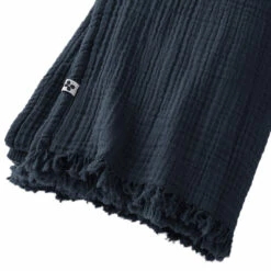 Plaid Gaze De Coton à Franges Marine 9 Plaid Gaze De Coton à Franges Marine -Doublures De Lit Soldes 2024 gaia plaid bleumarine zoom