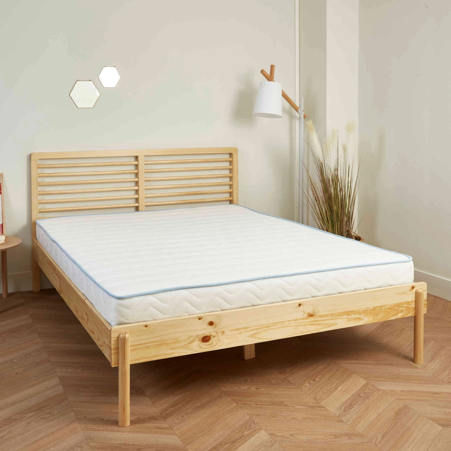 Lit En Bois Massif Avec Sommier 140x190 - LT17002 3 Lit En Bois Massif Avec Sommier 140x190 - LT17002