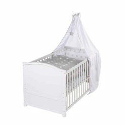 Roba Lit Bébé évolutif Little Star En Bois Blanc Réglable En Hauteur + Matelas Et Accessoires