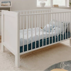 Lit Bébé à Barreaux En Bois Blanc - LT7084 13 Lit Bébé à Barreaux En Bois Blanc - LT7084 -Doublures De Lit Soldes 2024 lit landwood ambiance