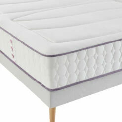 Matelas Merinos Ressorts Ensachés Et Mémoire De Forme Beauty Bed -Doublures De Lit Soldes 2024 mat beauty bed zoom angle face fond blanc