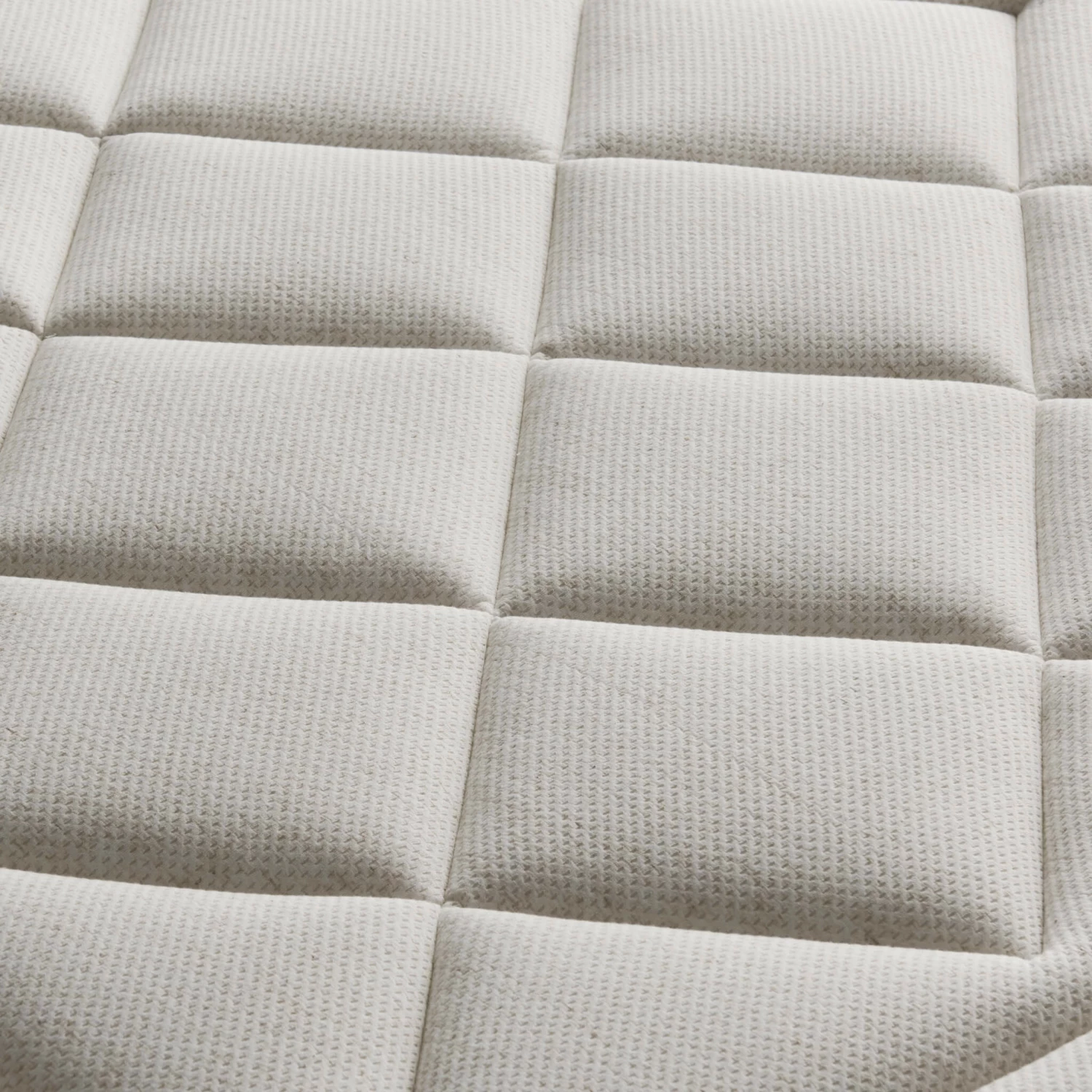 Matelas Simmons Ressorts Ensachés, Latex, Mousse Et Lin F1rst FR.4 4 Matelas Simmons Ressorts Ensachés, Latex, Mousse Et Lin F1rst FR.4 – Image 2