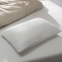 Oreiller Tempur Comfort PureClean Medium -Doublures De Lit Soldes 2024 oreiller tempur comfort pureclean ambiance 1