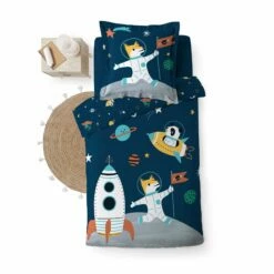 Parure De Lit Enfant Fusée 140x200 -Doublures De Lit Soldes 2024 parure de lit fusee vue dessus fond blanc