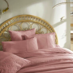 Taie D'oreiller 100% Coton Broderie Anglaise 24 Taie D'oreiller 100% Coton Broderie Anglaise -Doublures De Lit Soldes 2024 parure de lit jeanne rose zoom