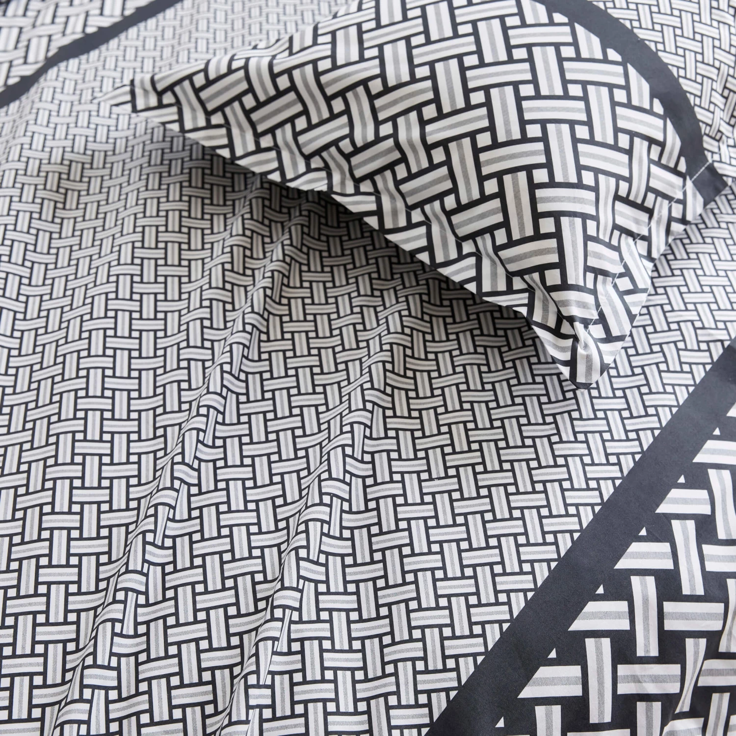 Parure De Lit Percale Riviera Réglisse - Tradilinge 4 Parure De Lit Percale Riviera Réglisse - Tradilinge – Image 2