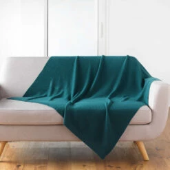 Plaid Tricotine 125x150 Cm 30 Plaid Tricotine 125x150 Cm -Doublures De Lit Soldes 2024 plaid tricotine emeraude ambiance