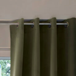 Lot De 2 Rideaux Occultants à œillets Kaki 5 Lot De 2 Rideaux Occultants à œillets Kaki -Doublures De Lit Soldes 2024 rideau occultant kaki zoom 4