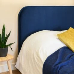 Tête De Lit MARSELLA En Velours - Terre De Nuit -Doublures De Lit Soldes 2024 tete de lit marsella ambiance 2