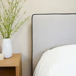 Tête De Lit OLVERA - Someo 24 Tête De Lit OLVERA - Someo -Doublures De Lit Soldes 2024 tete de lit olvera beige ambiance 3 3