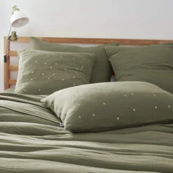 Taie D'oreiller à Pois Brodés Double Gaze De Coton Kaki 8 Taie D'oreiller à Pois Brodés Double Gaze De Coton Kaki -Doublures De Lit Soldes 2024 to chic kaki ambiance
