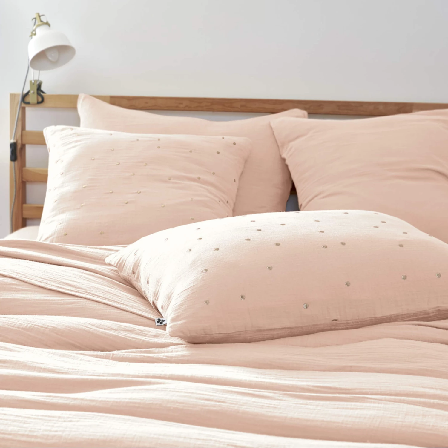 Taie D'oreiller à Pois Brodés Double Gaze De Coton Rose 5 Taie D'oreiller à Pois Brodés Double Gaze De Coton Rose – Image 3