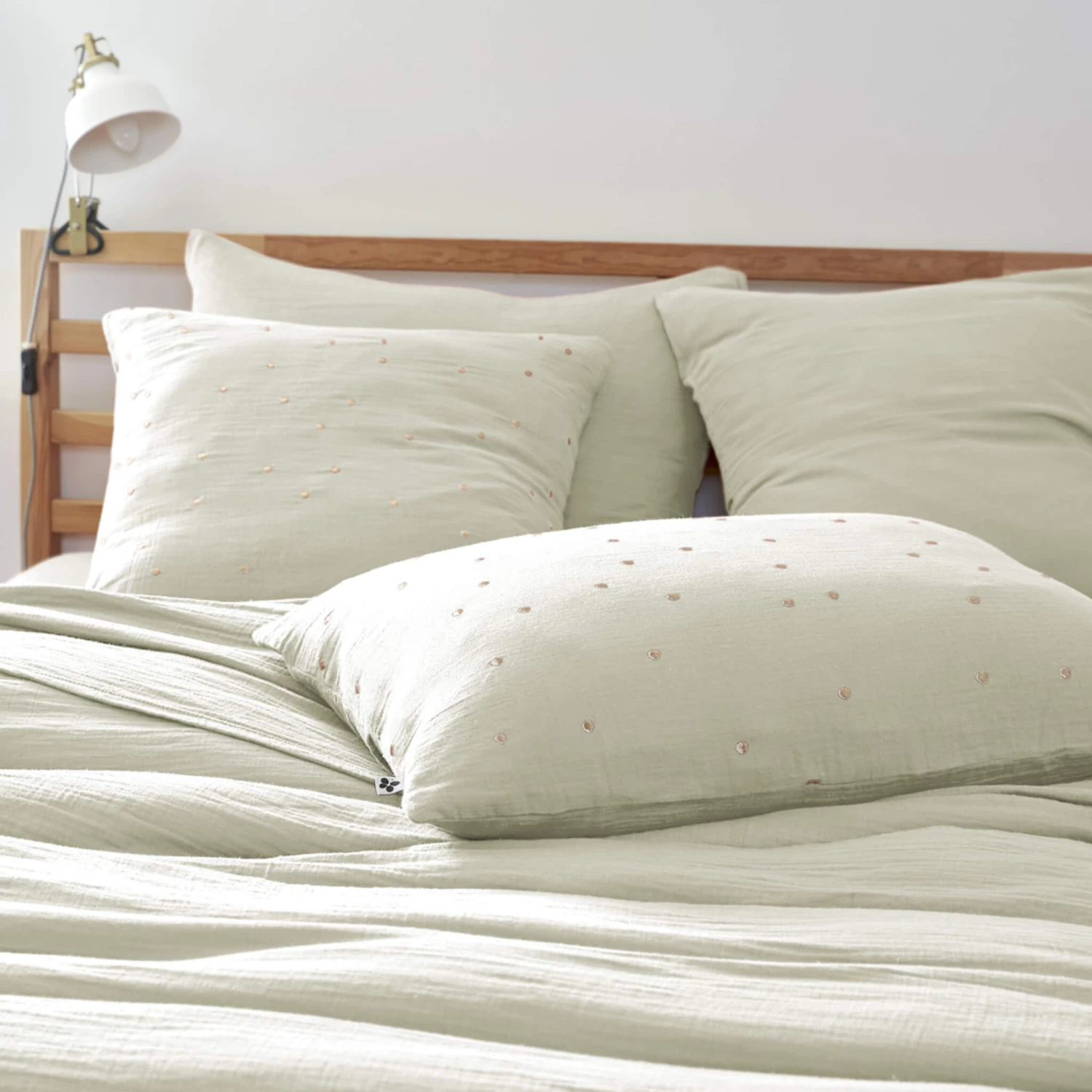 Taie D'oreiller à Pois Brodés Double Gaze De Coton Vert D'eau 5 Taie D'oreiller à Pois Brodés Double Gaze De Coton Vert D'eau – Image 3