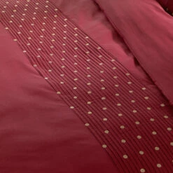 Parure De Lit Brodée Plis Religieuses Bordeaux -Doublures De Lit Soldes 2024 zoom agathe bordeaux 1