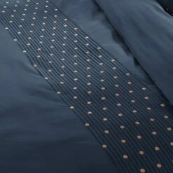 Housse De Couette Brodée Plis Religieuses Marine 7 Housse De Couette Brodée Plis Religieuses Marine -Doublures De Lit Soldes 2024 zoom agathe marine