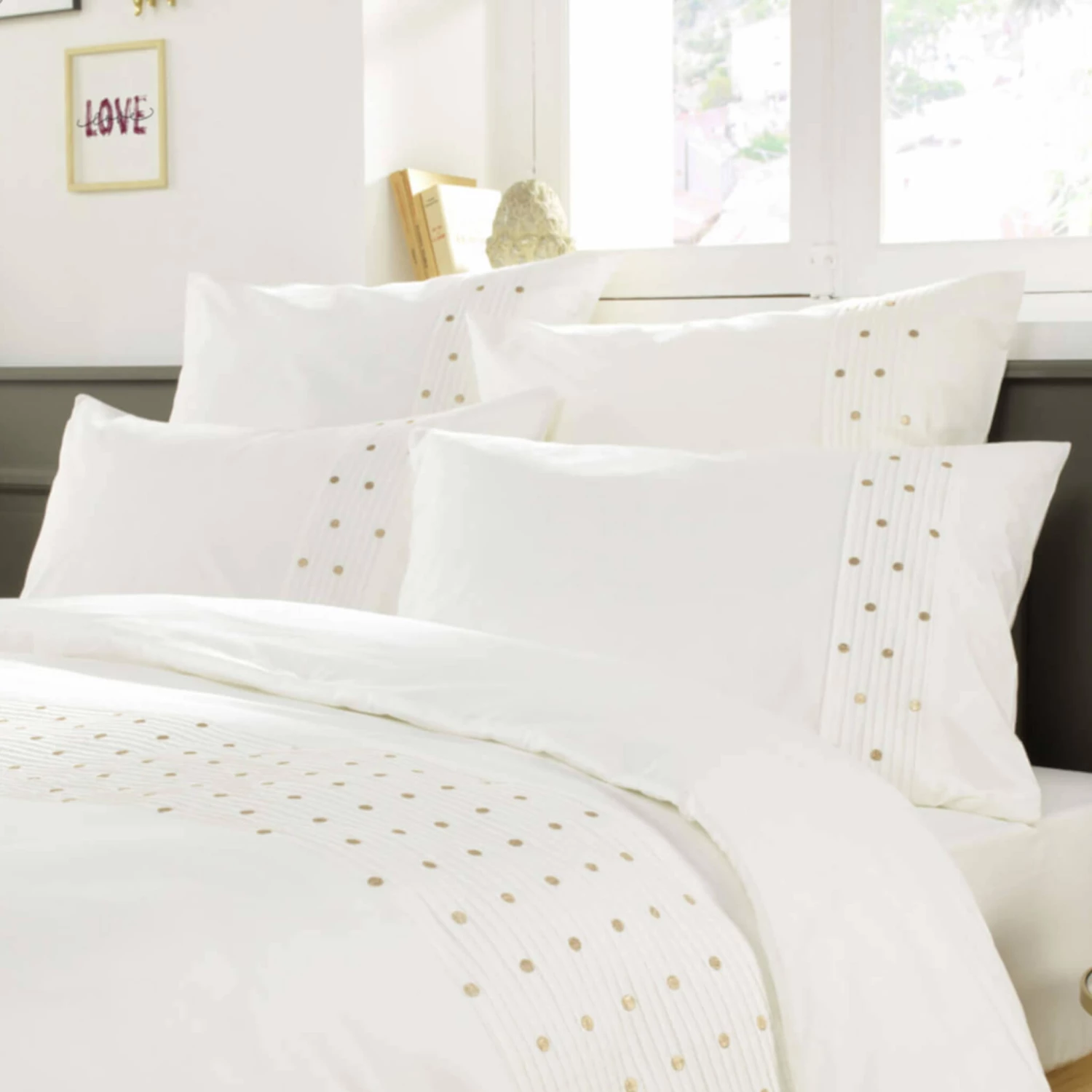 Taie D'oreiller Brodée Plis Religieuses Blanc 5 Taie D'oreiller Brodée Plis Religieuses Blanc – Image 3